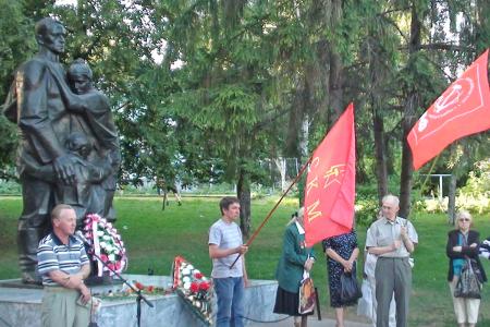 Пензенские коммунисты почтили память жертв Великой Отечественной войны