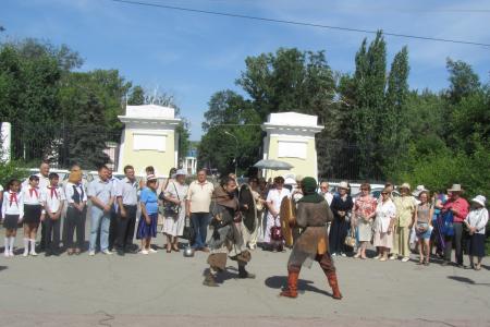 Волжский, Волгоградская область. Коммунисты провели мероприятия, посвященные Дню русского языка
