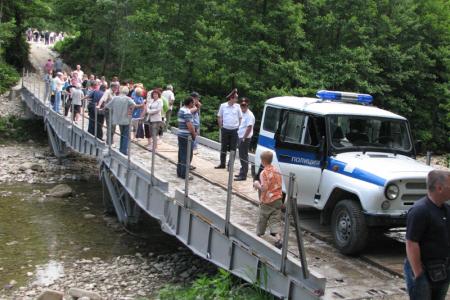 Жители вновь остановили незаконные работы по строительству Кудепстинской ТЭС в Сочи. Коммунисты сражаются в первых рядах, защищая права граждан, а застройщики пошли на новый приступ