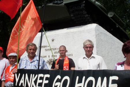 Путин да НАТО – два родных брата? Пикеты в Ульяновске