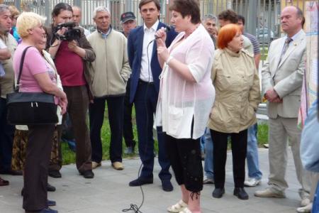 Москва. Жители Марфино протестуют против строительства под их окнами транзитных дорог. Коммунисты поддерживают требования граждан