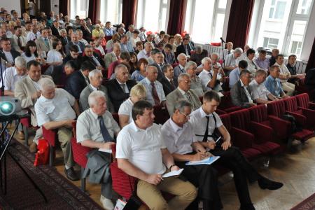 В Подмосковье проводится семинар-совещание руководителей региональных отделений КПРФ
