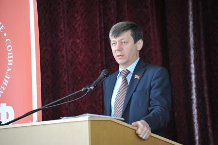 В Подмосковье проводится семинар-совещание руководителей региональных отделений КПРФ