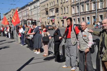 В городе трех революций. Коммунисты продолжают борьбу за Военно-медицинскую Академию