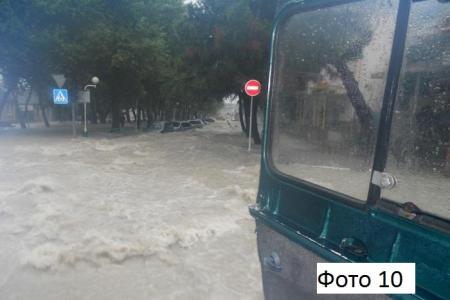 Не менее 105 человек погибли на Кубани. Крымск задохнулся в плаче