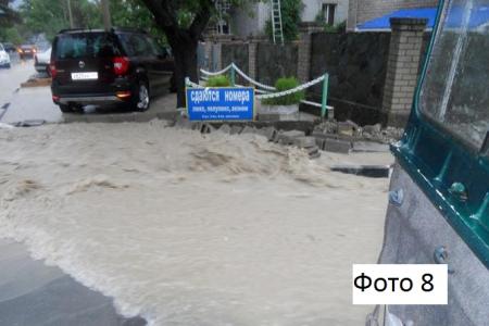Не менее 105 человек погибли на Кубани. Крымск задохнулся в плаче