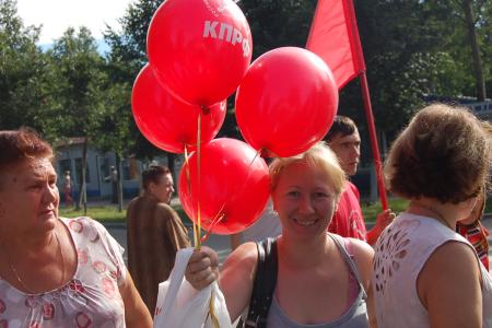 В городе Сельцо Брянской области прошел комсомольский пикет