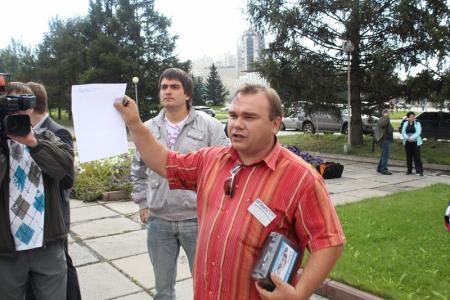  Пикет против повышения цен на ГСМ и произвола монополистов прошел в Новосибирске