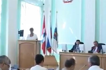 Видео. Фракция КПРФ в Омском горсовете против повышения цен на проезд