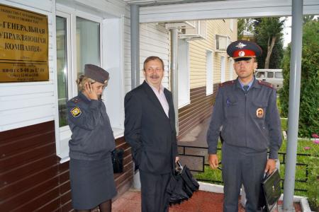 Виновных в злоупотреблениях в сфере ЖКХ - к ответу! Коммунисты провели пикет в Пензе
