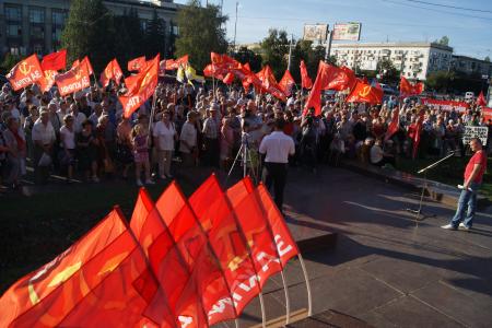 «Нет коммунальному грабежу!». Волгоградские коммунисты провели митинг против произвола в системе ЖКХ