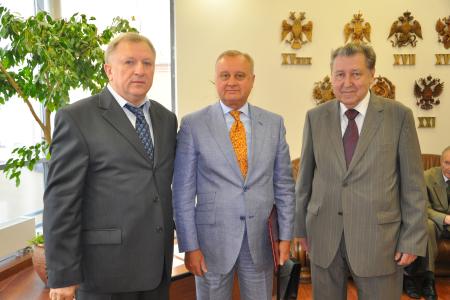 Коммунисты приняли участие в чествовании ветеранов орловского землячества в городе Москве