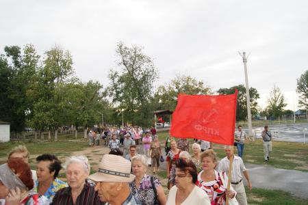 Волгоградская область. В Калачевском районе коммунисты на митинге потребовали снизить тарифы ЖКХ