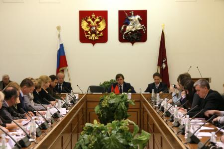 К чему приведет реформа здравоохранения в Москве? Круглый стол фракции КПРФ в Мосгордуме