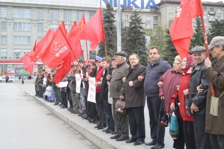 Видео. Новосибирцы выступили в поддержку Анатолия Локтя