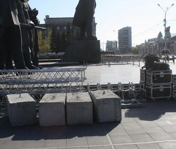 Власть Новосибирской области прячется за ширмой от Ленина и Советского периода нашей истории