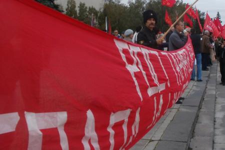 «Людоедские тарифы ЖКХ – результат голосования за ЕР». Митинг протеста состоялся в Ульяновске