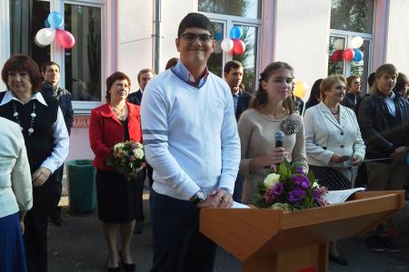 В День знаний А.Е. Клычков посетил московскую школу №1073