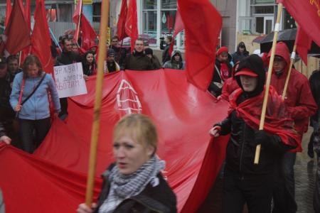 Свердловская область. Молодые коммунисты приняли участие в марше «Антикапитализм-2012» в Екатеринбурге