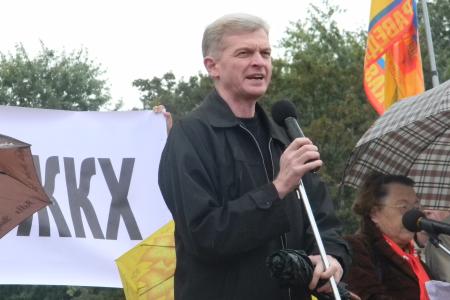 «Заплати за жилье – и увидишь, кто жулье». Коммунисты Калининградской области провели массовую акцию протеста