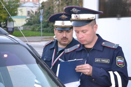 Пенза. Репрессии против коммунистов. Убрать красные флаги не получилось у Гитлера, не получится и у полицаев.