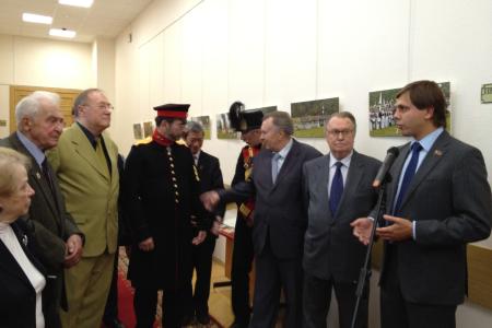 Бородино 200 лет спустя. Фотовыставка Андрея Лобанова в Москве