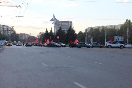 Пенза. Репрессии против коммунистов. Убрать красные флаги не получилось у Гитлера, не получится и у полицаев.