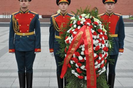 Коммунисты в Москве отметили 67-ю годовщину Победы советского народа над милитаристской Японией и окончанием Второй мировой войны   