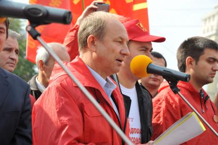 Нет жилищно-коммунальному террору и грабительским реформам! В Москве прошел многотысячный митинг протеста