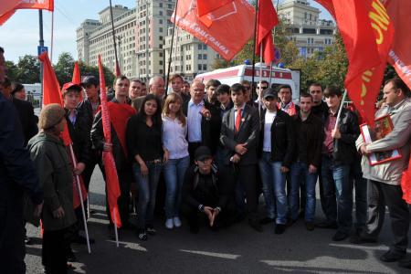 Нет жилищно-коммунальному террору и грабительским реформам! В Москве прошел многотысячный митинг протеста