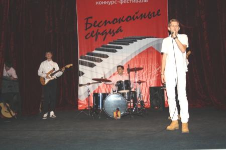В Новосибирске состоялся конкурс-фестиваль комсомольской песни «Беспокойные сердца»