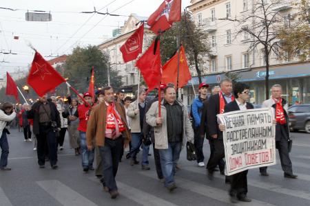 Пепел павших защитников Советской власти бьётся в наших сердцах. Памятные мероприятия КПРФ прошли в Воронежской области