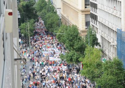 В день визита в Грецию канцлера Германии А. Меркель коммунисты и левые профсоюзы вышли на массовые митинги протеста