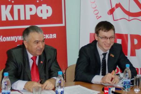 Казань. Пресс-конференция в Татарстанском Рескоме КПРФ: Люди выходят на улицу, чтобы достучаться до власти!