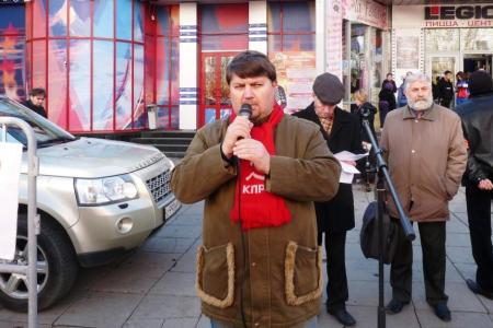 Долой «медвежью» власть! В Саратове прошел массовый митинг протеста по итогам выборов в Облдуму
