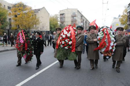 Вечная память павшим защитникам Советской власти! Нет прощения палачам! Акция 4 октября в Москве
