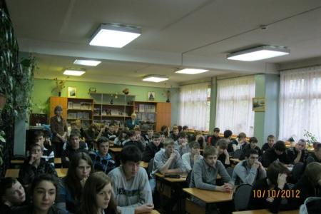 Новгородская область.  Коммунисты и комсомольцы приняли участие в мероприятии, посвященном 70-летию «Молодой Гвардии»