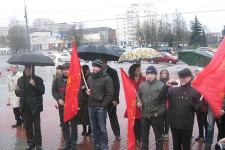 Владимир. Комсомольцы провели автопробег к 94-й годовщине создания ВЛКСМ