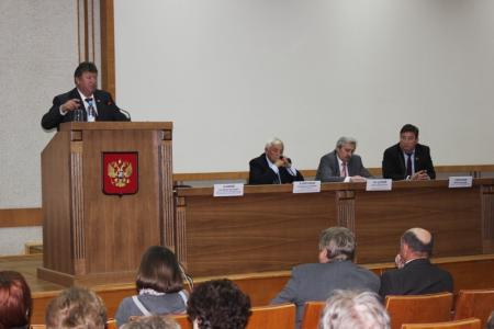 Краснодарский край: Встречи заместителя Председателя ЦК КПРФ В.И.Кашина с активом КПРФ и кубанскими учеными, земледельцами. Дискуссия с губернатором края