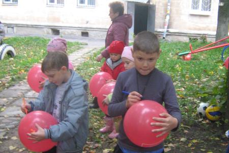 Смоленск. Детский праздник от коммунистов