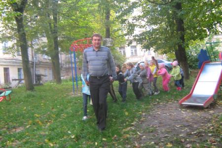 Смоленск. Детский праздник от коммунистов