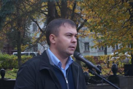 Пенза. Акция памяти жертв расстрела Верховного Совета