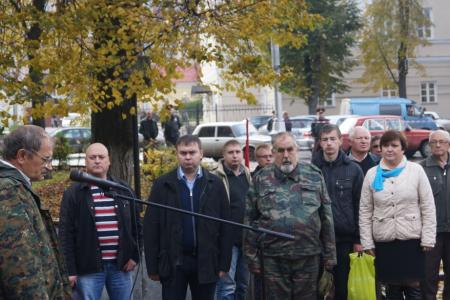 Пенза. Акция памяти жертв расстрела Верховного Совета