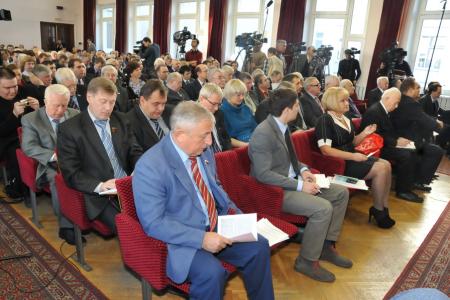 В Москве начал работу XIV (октябрьский) совместный Пленум ЦК и ЦКРК КПРФ