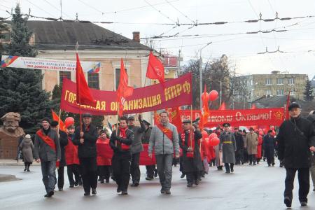 Да здравствует Октябрьская революция! 7 ноября в Калуге
