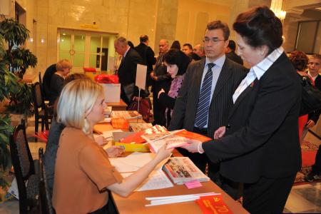 Фоторепортаж с "круглого стола" в Госдуме на тему: «О преемственности подвига сталинградцев» 