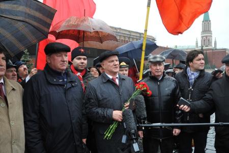 Возложение цветов к Мавзолею В.И. Ленина (Фоторепортаж)