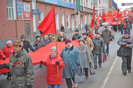 Красный Октябрь на улицах Иванова