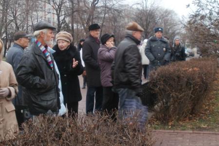 Ульяновск. Пикет «Жилищно-коммунальный беспредел – это подарок от ЕР!»