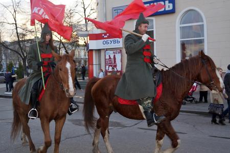 Пензенские коммунисты 7 ноября провели шествие и митинг